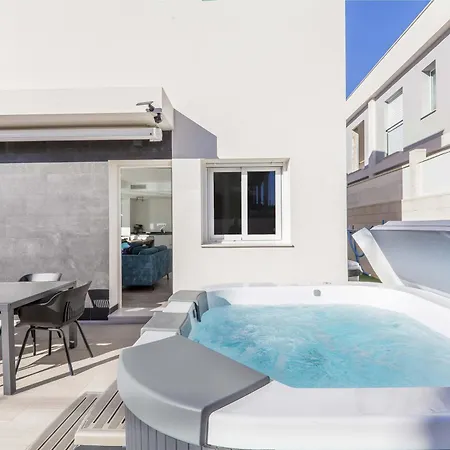 Casa Bos Dolphin Pool Jacuzzi 6p فيلة *