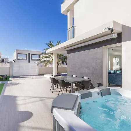 Casa Bos Dolphin Pool Jacuzzi 6p فيلة Puerto Marino