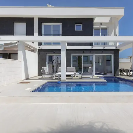 فيلة Casa Bos Dolphin Pool Jacuzzi 6p